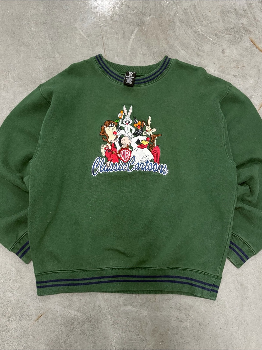 Vintage 90s unisex Warner Bros. Classic Cartoons Crewneck pullover Sweatshirt